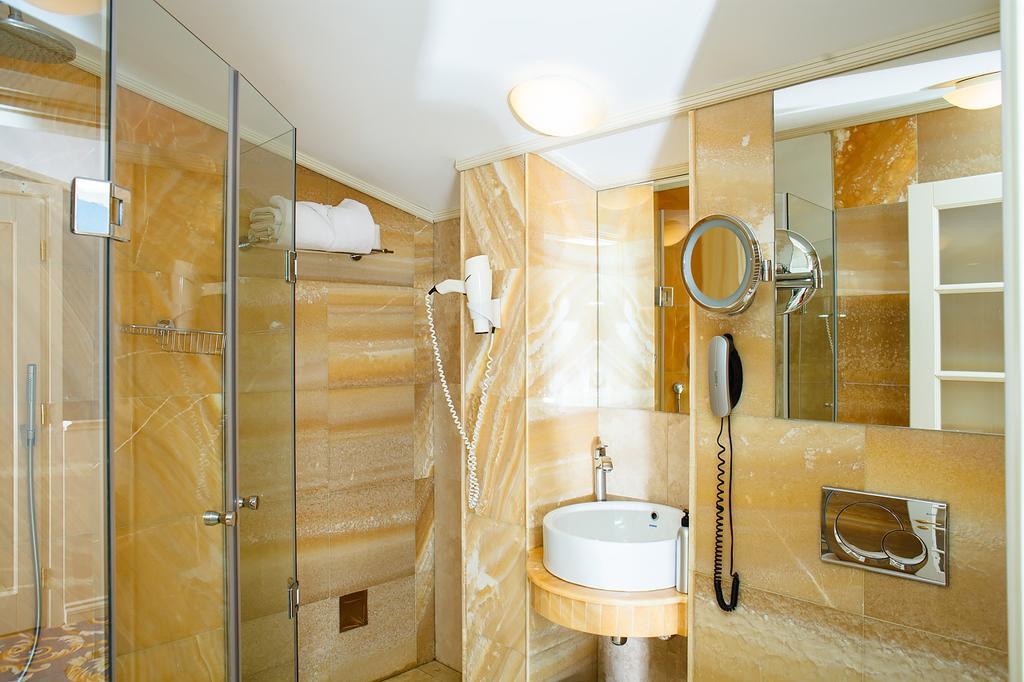 Ministerium Hotel Odessa Zewnętrze zdjęcie